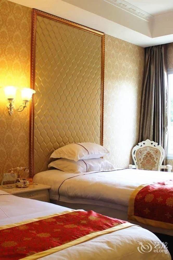 Shuman Boutique Hostel Сямън Екстериор снимка