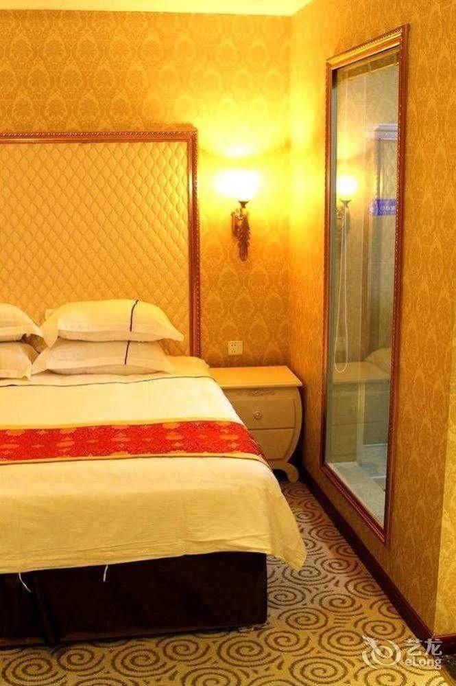 Shuman Boutique Hostel Сямън Екстериор снимка